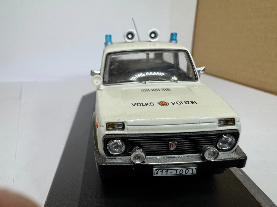 IST Maßstab 1:43 Lada Niva Volkspolizei - Bild 3 von 4
