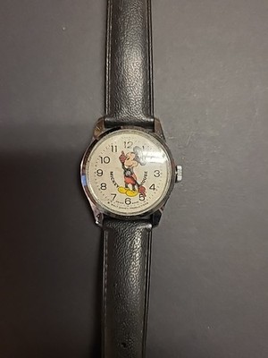 Vintage Bradley Disney Mickey Mouse - Swiss Made. Still Works!!!
