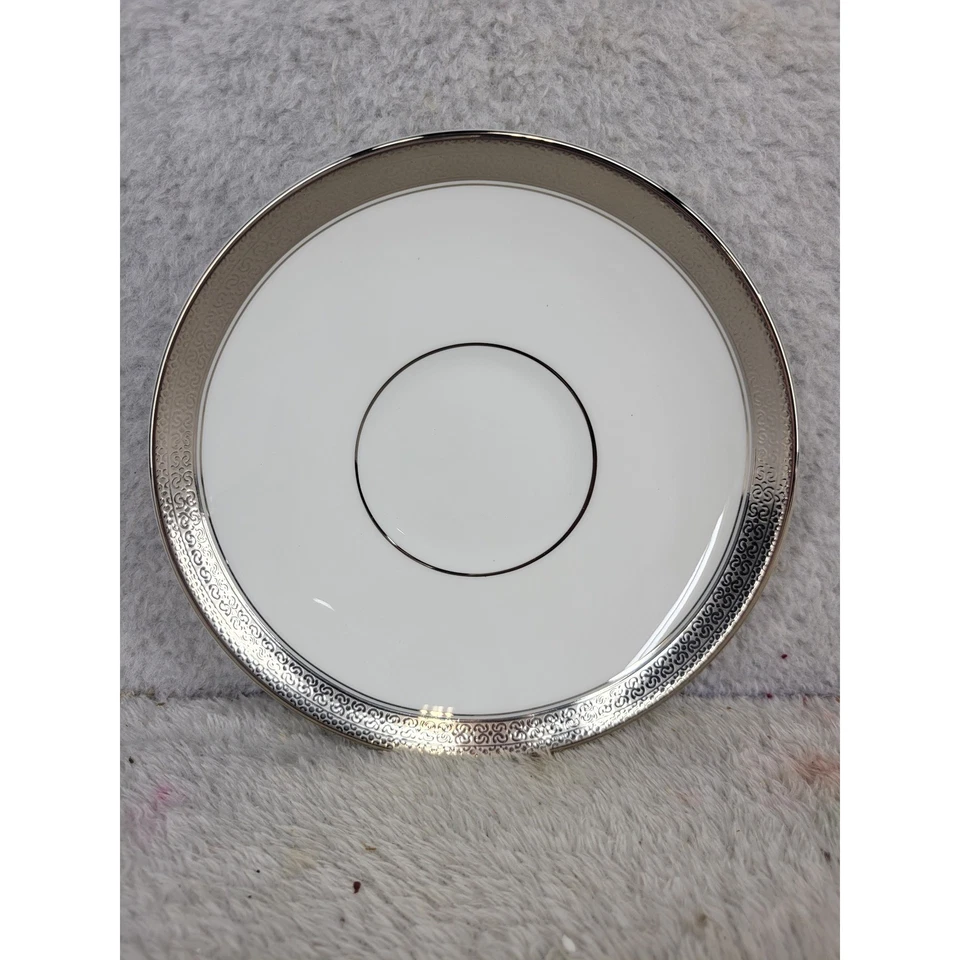 Lote de 5 Platos Platillo Waterford Fine China Newgrange 5.5" Platino Borde Platino Foto 2 de 4