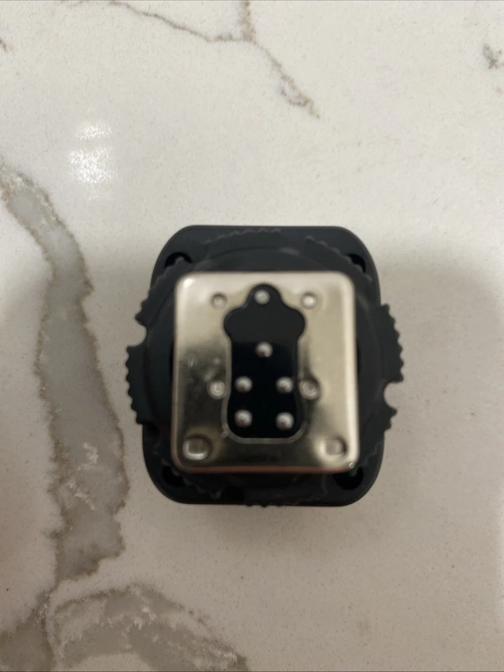 Pixel TF-321 Flash Hot Shoe Adapter for Canon E-TTL & PC Sync Studio Lighting - Image 4 of 4