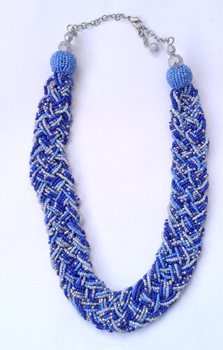 COLLAR ROCALLA CORTO