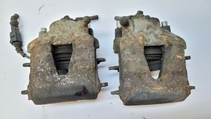 VW Golf 4 1,4 - Bremssattel Bremszange Bremse vorne rechts & links (28)