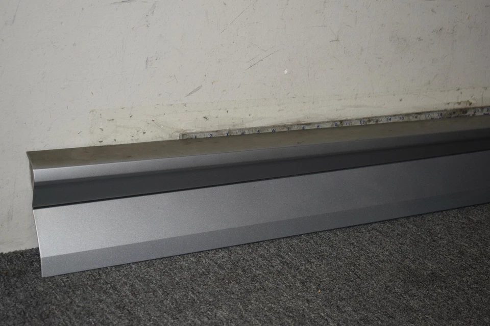 Audi Q5 2018 2019 2020 moldura moldura delantera izquierda puerta lateral izquierda OEM 80A853959 Foto 2 de 4