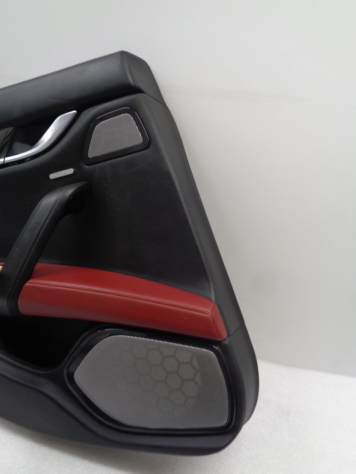 2014-2017 Maserati Ghibli Rear Left Interior Door Panel Red Black OEM AK230994