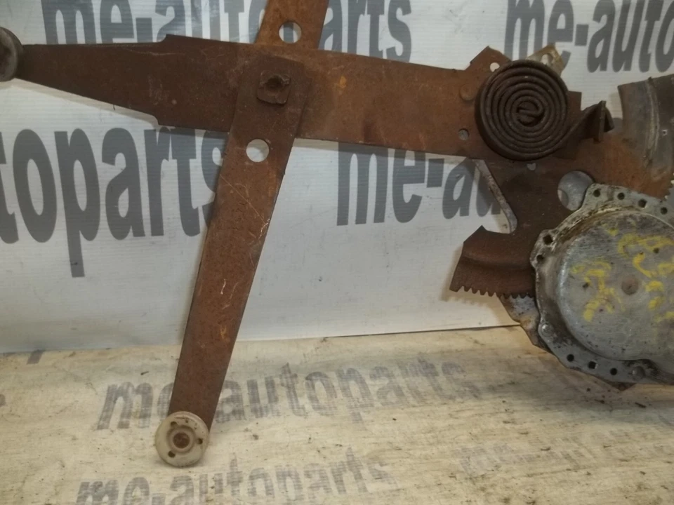 1986-1991 CADILLAC SEVILLE OEM RIGHT FRONT PASSENGER DOOR WINDOW REGULATOR MOTOR - Image 4 of 4