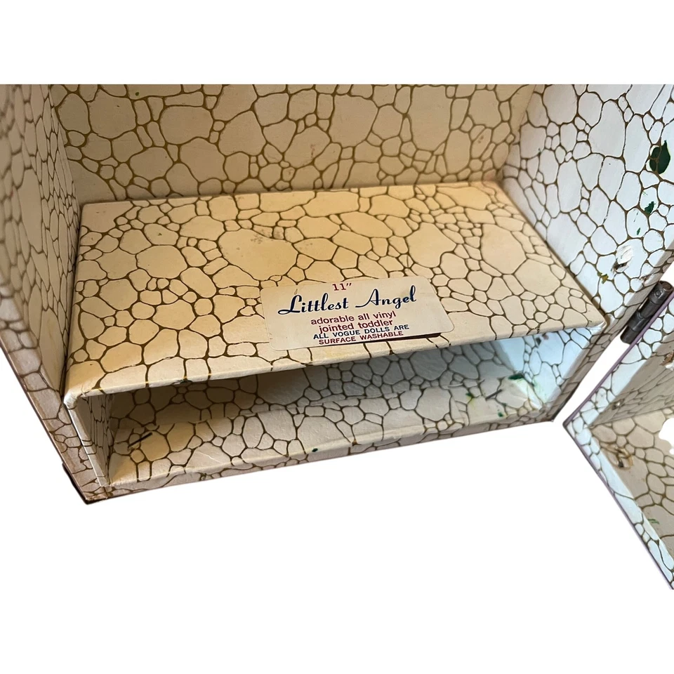 Vtg Pink & White Doll Wardrobe Trunk w/ Baby Lamb On Front Littlest Angel CASE - Image 3 of 4