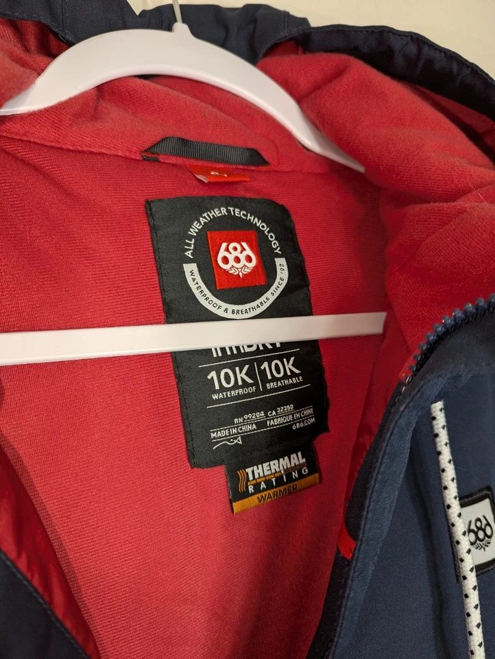 Chaqueta de invierno 686 base aislada para hombre azul marino bloque de color pequeña  Foto 4 de 4