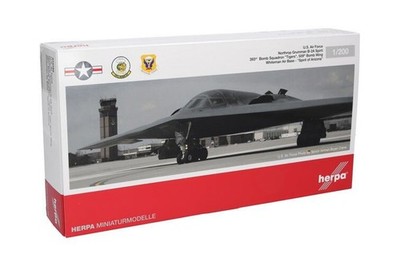 Herpa Wings 1:200 U.S. Air Force Northrop Grumman B-2A  573795