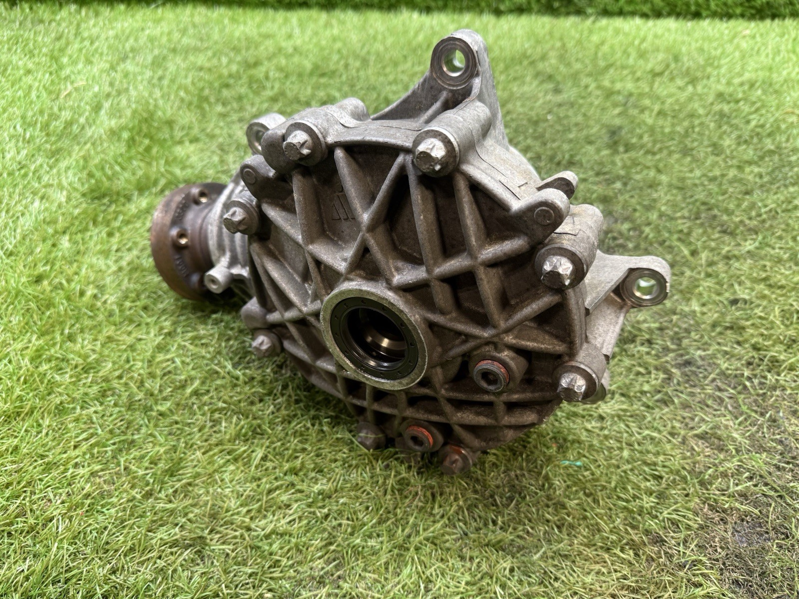 2014 2015 2016 MASERATI QUATTROPORTE FRONT AXLE DIFFERENTIAL CARRIER 42K 4.10
