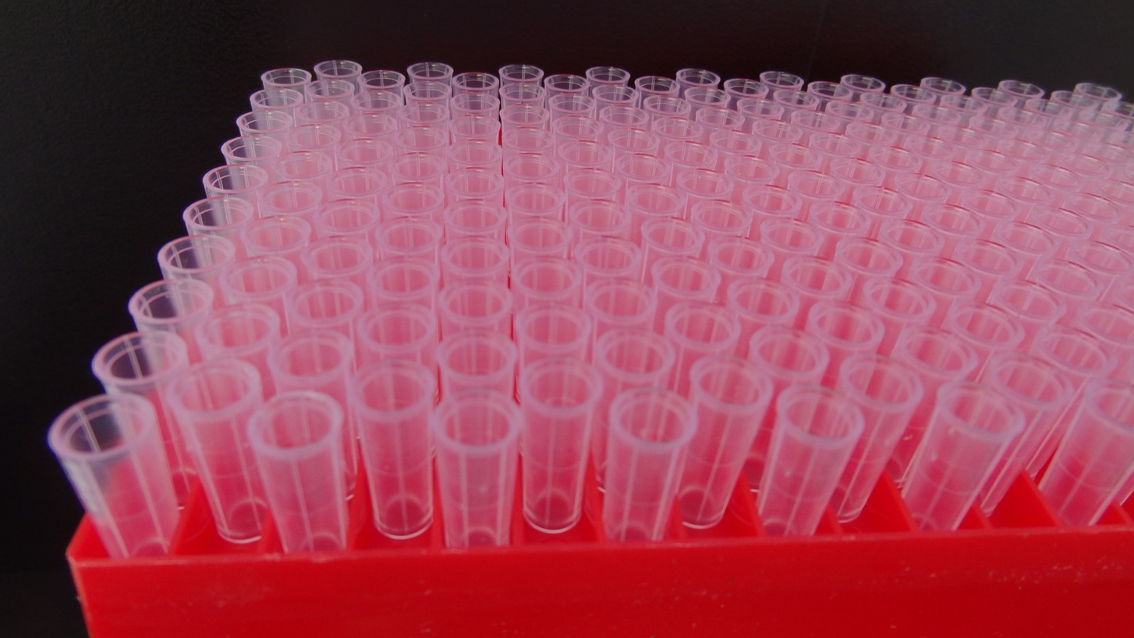 Cardinal Health SP Brand AccuTip Nonfilter Pipette Tips 0 to 200uL Pkg