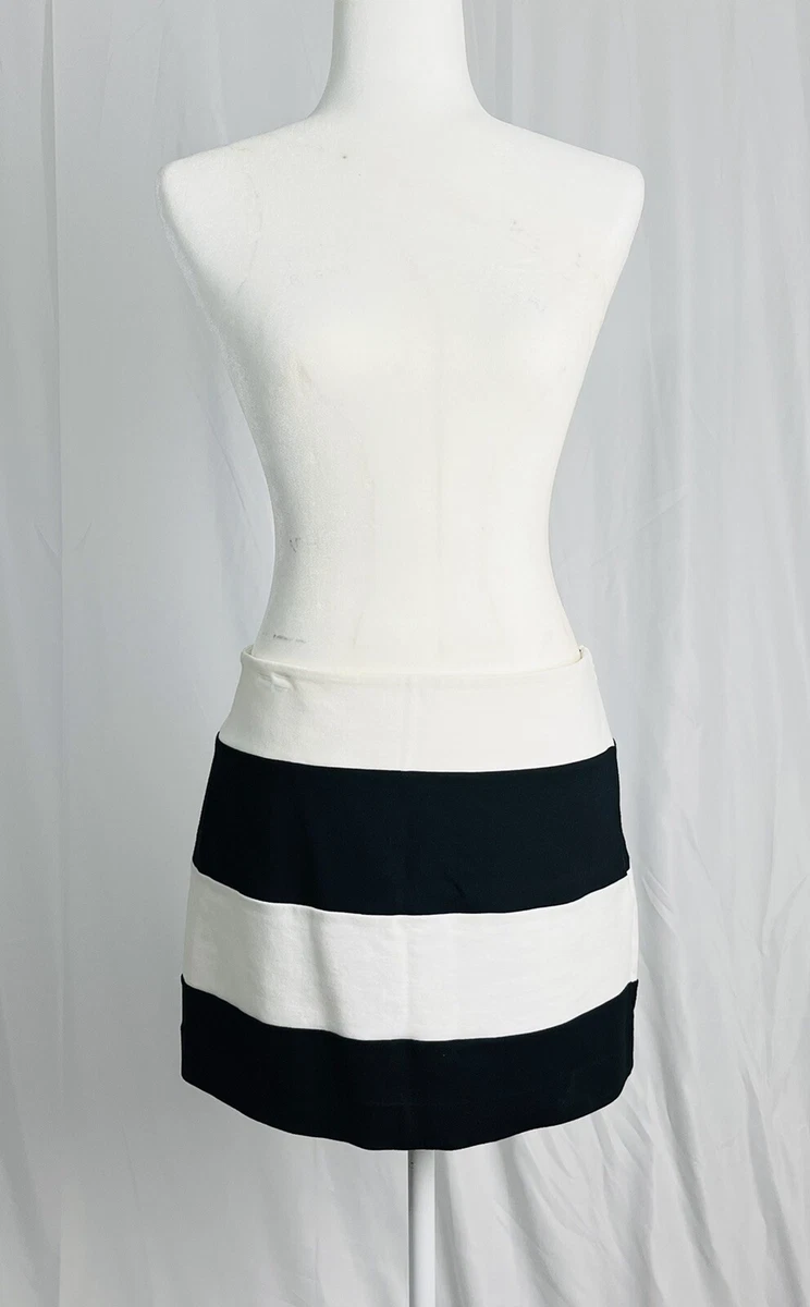 Black and white skirt hotsell block