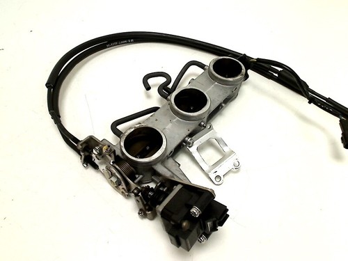 corpo farfallato valvola a farfalla per TRIUMPH SPRINT ST 1050 2005-2007 usato - Foto 6 di 9