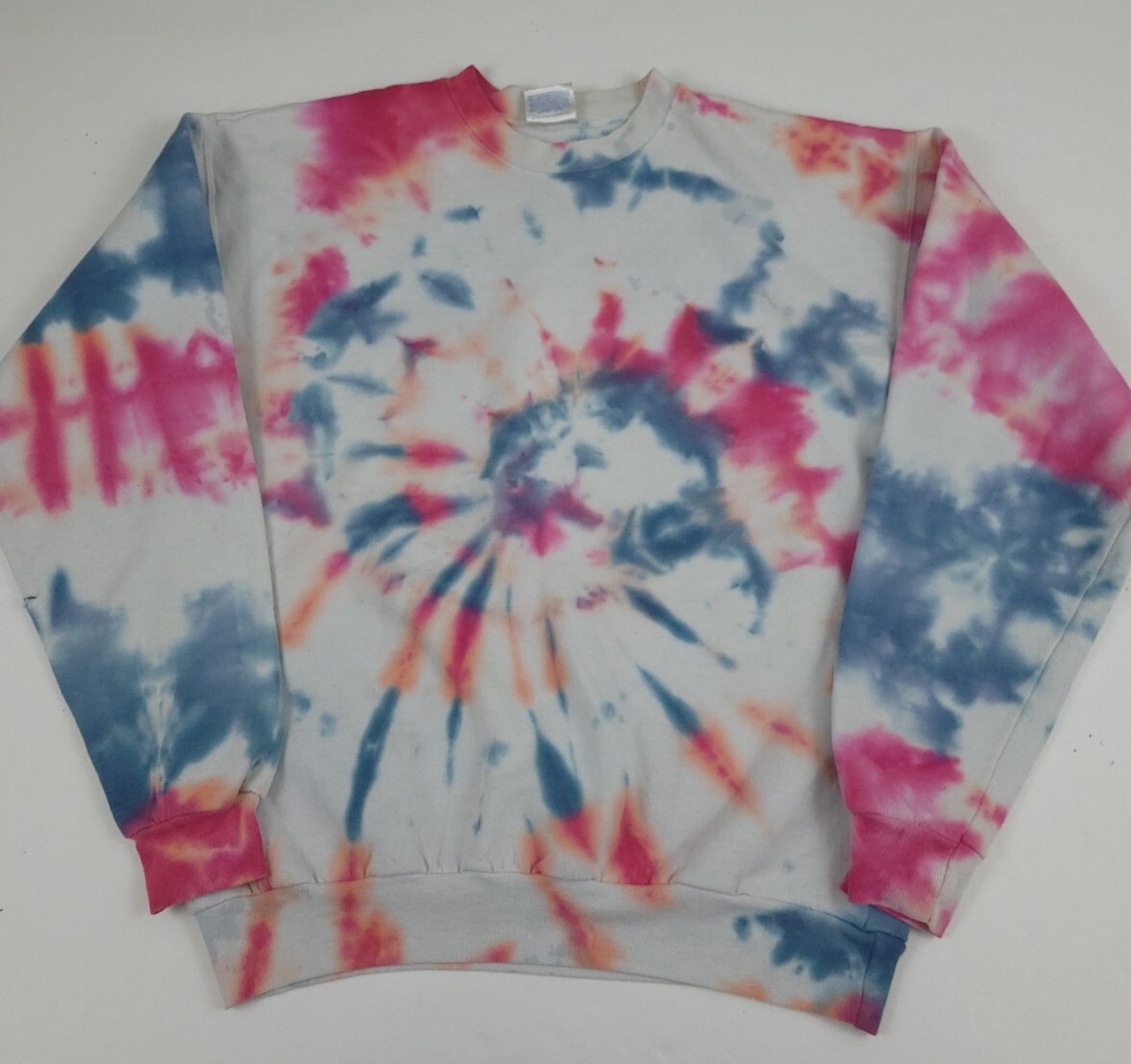 【Paris archive】90s Tie-dye Sweat shirt Vintage 90s Tie Dye Multicolor Swirl Sweatshirt USA Hanes