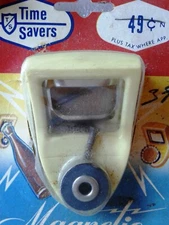 VINTAGE TIME SAVERS WALL-MOUNT MAGNETIC BOTTLE CAP REMOVER BY TURNER & SEYMOUR