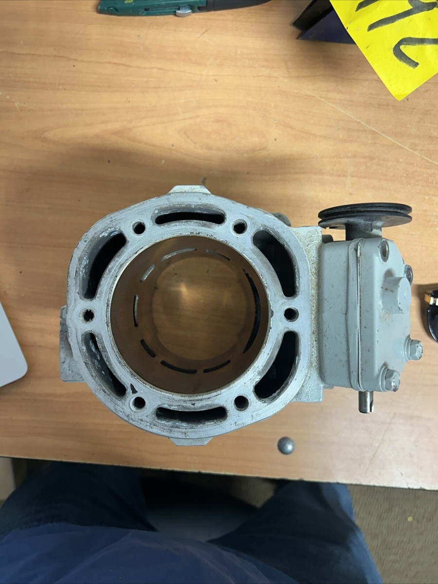 OEM 2004-2005 Yamaha GP 1300R Cylinder Jug & Piston 60T00 | eBay OEM 2004-2005 Yamaha GP 1300R Cylinder Jug & Piston 60T00 | eBay
