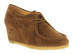 clarks yarra bee
