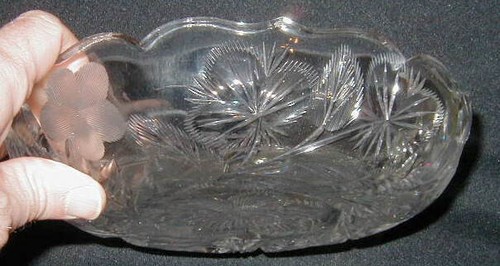 VINTAGE LIBBEY AMERICAN BRILLIANT CUT GLASS BOWL, FLOWER & LEAF DECORATION - Picture 4 of 8