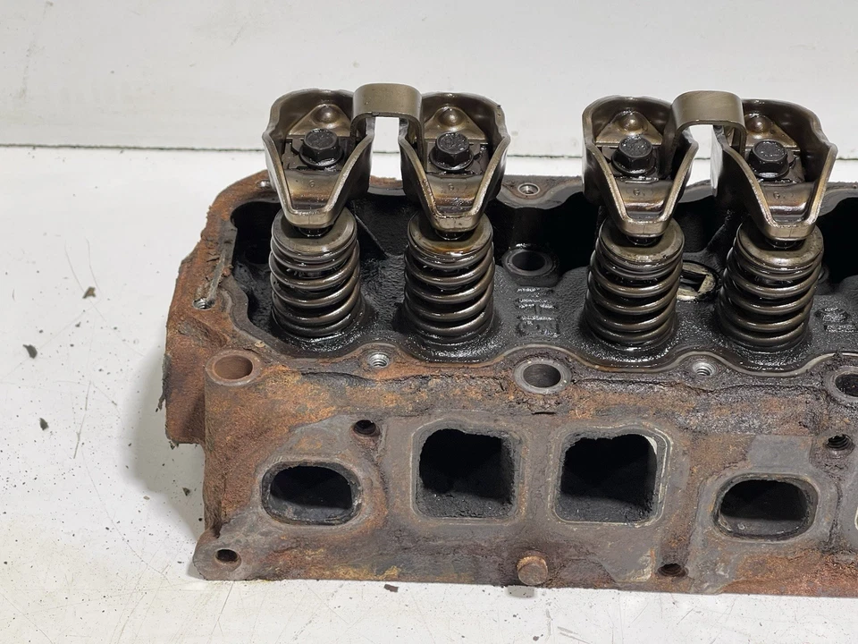 Culata de motor fundido 0331 4.0 6cyl 2000-2006 Jeep TJ Wrangler OEM CC A12 Foto 3 de 4