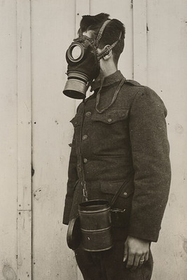 Chemischer Kriegsdienst - Ausrüstung Masken Foto 
