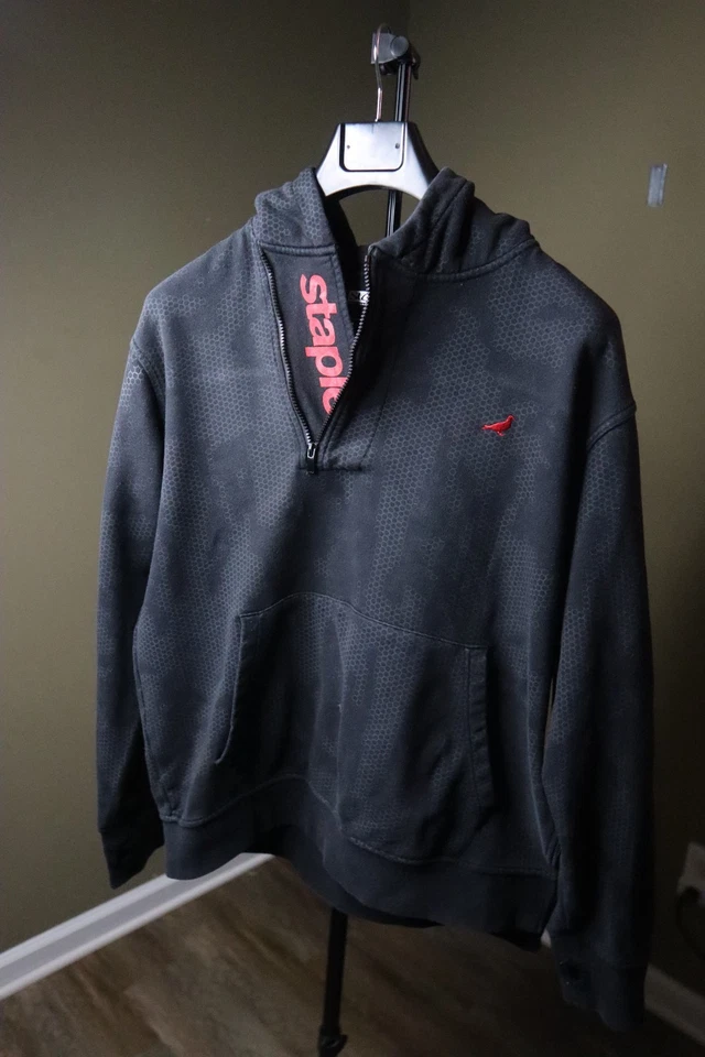 Sudadera Staple Pigeon Tech Negra Roja Cuarto Cremallera Streetwear Talla Grande Foto 3 de 4