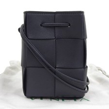 Bottega Veneta Maxi Intrecciato Cassette Min
