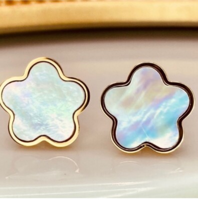 18K GOLD plated Mother Of Pearl earrings flower 5 petals Stainless Steel