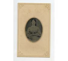 TINTYPE STUDIO PORTRAIT LADY W/ FINGERLESS GLOVES, 1/16 PLATE, PERIOD MAT