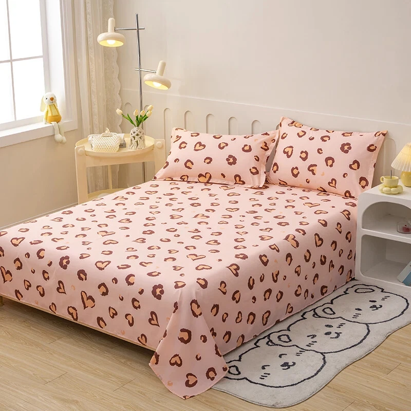 Juego de sábanas suaves de lujo con 2 fundas de almohada con estampado de leopardo en forma de corazón Foto 4 de 4