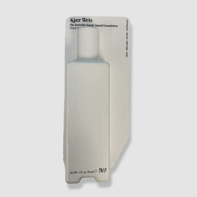 $48 KJAER WEIS M240 Velvety Invisible Touch Foundation