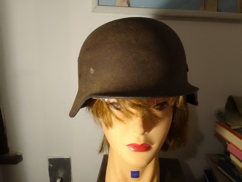 2a GUERRA MONDIALE : UN VECCHIO ELMETTO TEDESCO ( M35 ) !! - Foto 8 di 24
