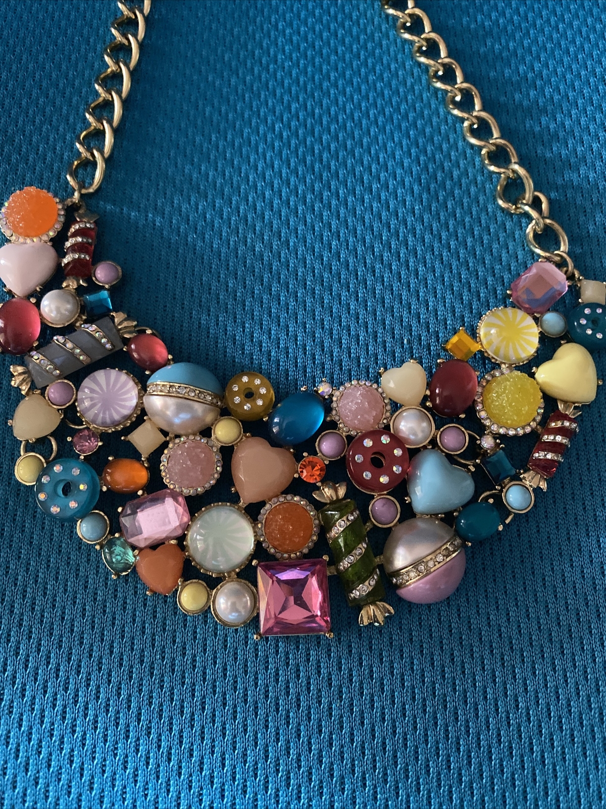BETSEY JOHNSON CANDYLAND HTF STATEMENT NECKLACE Gem