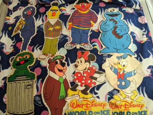 8 Banners Ice Capades World Sesame Bert Ernie Oscar Donald Minnie Mouse Disney - 第 1/4 張圖片