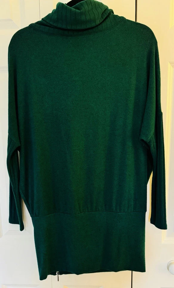 White House Black Market Women's Dolman Sleeve Cowl Neck  Green Sweater -Size XS - Image 2 of 3