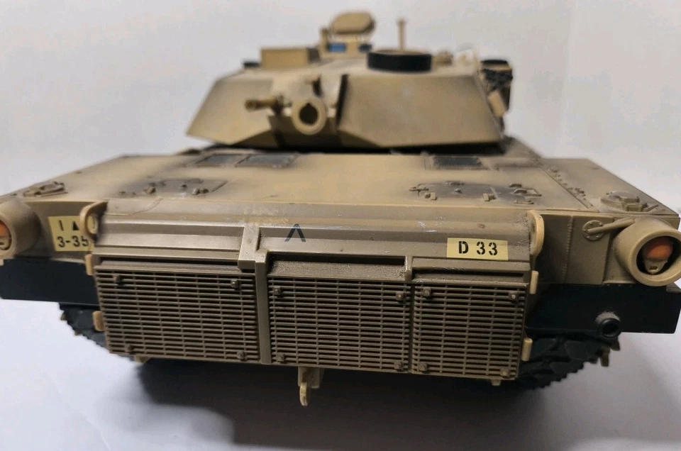 2002 Vintage Blue Box Toy Tank 1/18 M1A1 - 17"x 8" - Image 4 of 4