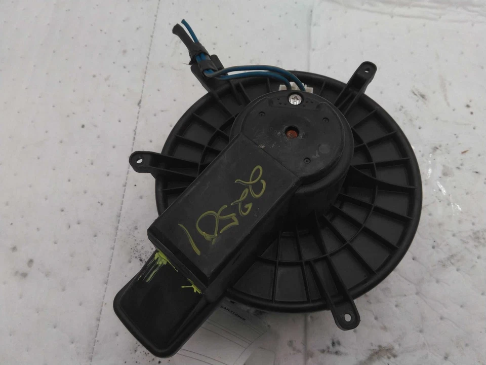 Motor de soprador HVAC dianteiro usado serve: 2010 Dodge Caravan dianteiro grau A - Imagem 2 de 4