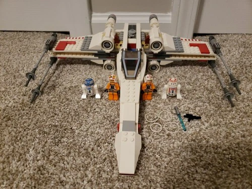 LEGO 9493 Star Wars X-Wing Starfighter 100% Complete
