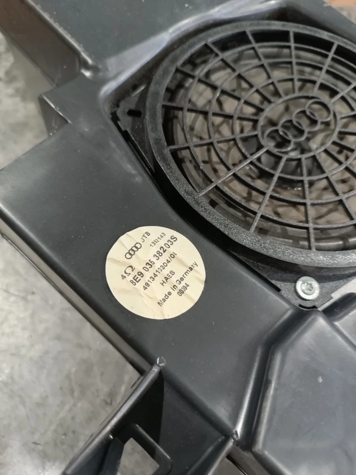 Original Audi A4 B6 Haut-Parleur Subwoofer 8E9035382 - Photo 3/4