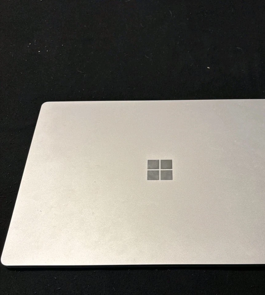 Portátil Microsoft Surface 13,5" (256 GB SSD, Intel i7-7660U, 2,50 GHz, 8 GB RAM) - Foto 3 de 4