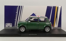 Solido Mini Cooper Sport British Racing Green & Flag 1997 1:18 S1800612
