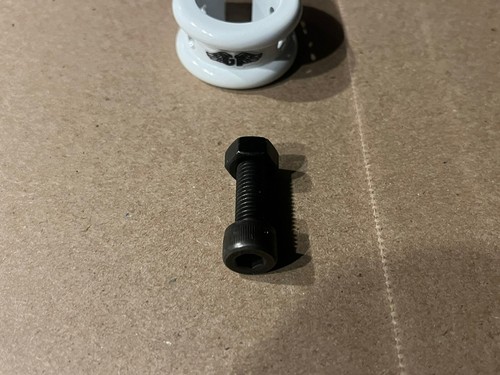 🍀NEW OLD SCHOOL BMX 85-88 GT PERFORMER SEAT CLAMP “BOLT & NUT” BLACK - 第 2/3 張圖片
