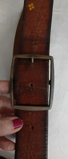 LEVIS Women's Leather Belt 5 Hole Tooled wSmall Flowers Brass Buckle 42"