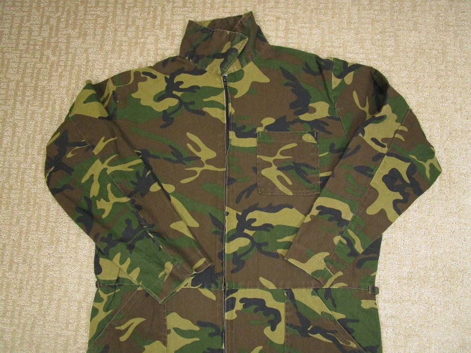 Vintage Game Winner Coveralls Men Extra Large Green Woodland Camo Hunting Zip Up - Image 2 of 4