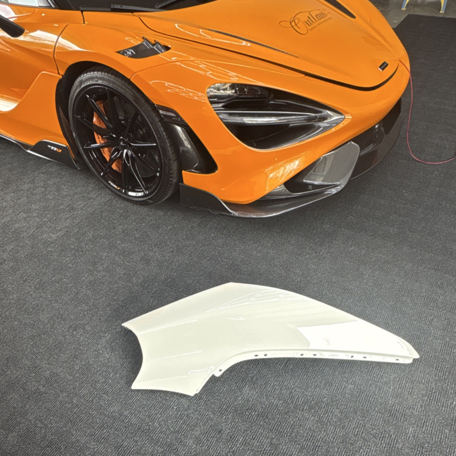 McLaren 720s Front Right Hand Fender Panel Cover Trim