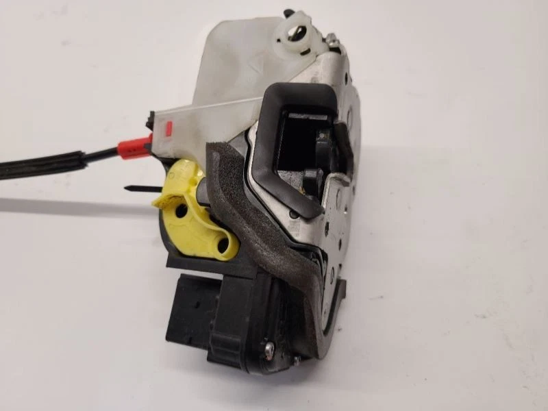 2014 14 CHEVROLET SONIC IZQUIERDA IZQUIERDA IZQUIERDA ACTUADOR DE CERRADURA DE PUERTA DEL CONDUCTOR DELANTERO Foto 4 de 4