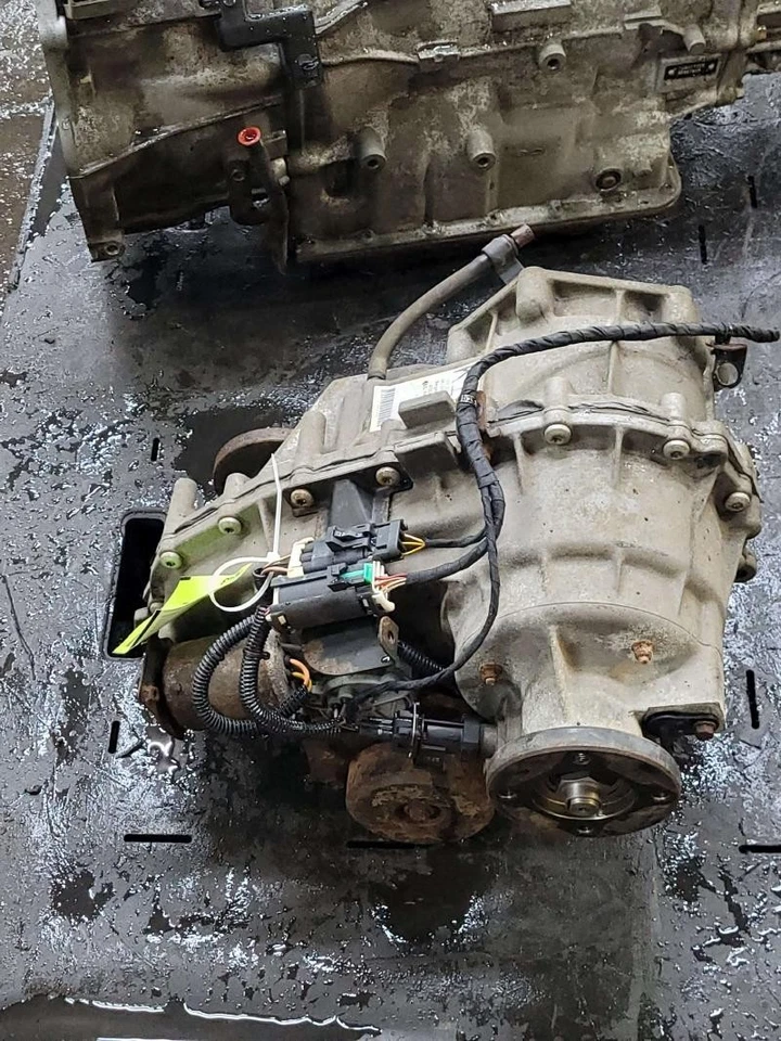 2005-2009 Kia Sorento Transfer Case Assembly OEM Foto 2 de 4