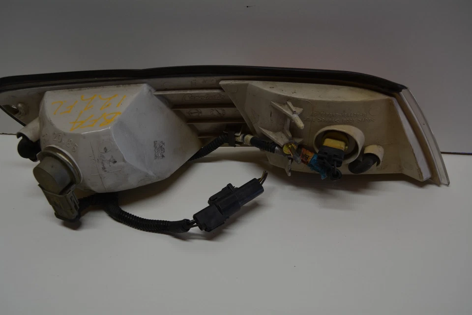 99-02 MERCURY GRAND MARQUIS LEFT FENDER MOUNTED TURN SIGNAL LIGHT OEM, 116-03433 - Image 3 of 4
