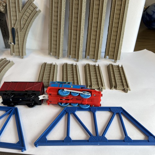 25pc Thomas & Friends Thomas at Tidmouth Sheds! Tracks Bridge Thomas Replacement - Picture 21 of 24
