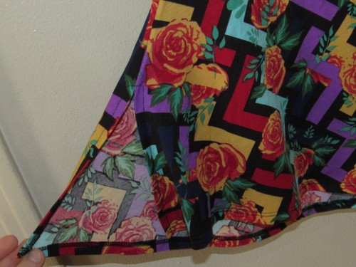 Top donna LuLaRoe taglia 2XL perfetto T rose colorate tunica floreale spacchi XXL NUOVO CON ETICHETTE - Foto 4 di 11