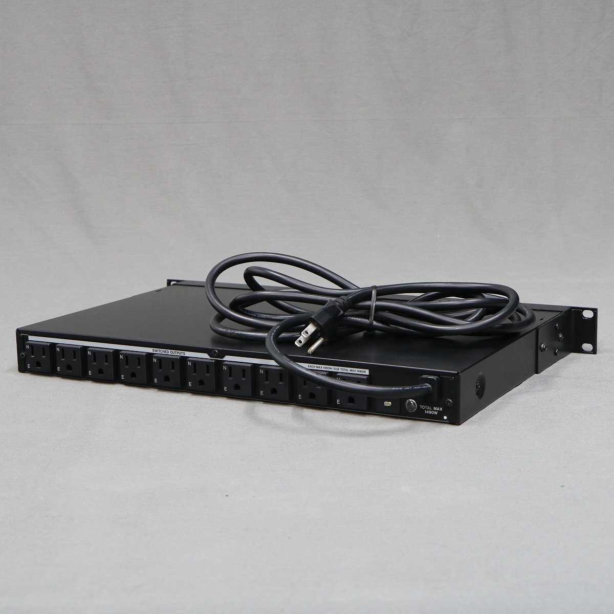 配信機器・PA機器・レコーディング機器 TASCAM AV-P1600 AC POWER DISTRIBUTOR TASCAM AV-P1600 AC POWER DISTRIBUTOR - メルカリ