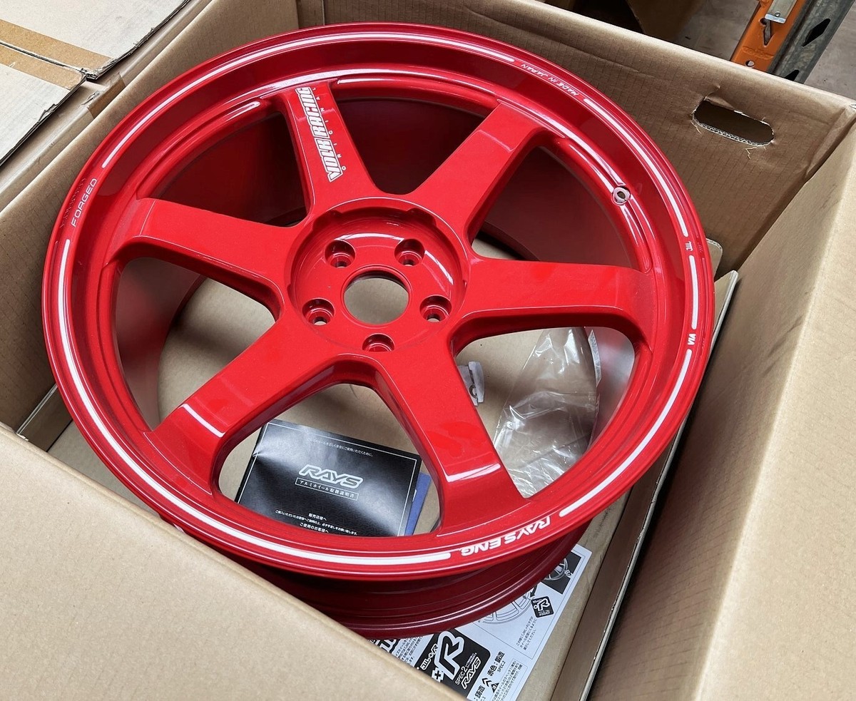 RARE VOLK RACING RAYS TE37 ULTRA WHEELS HYPER RED FOR GTR
